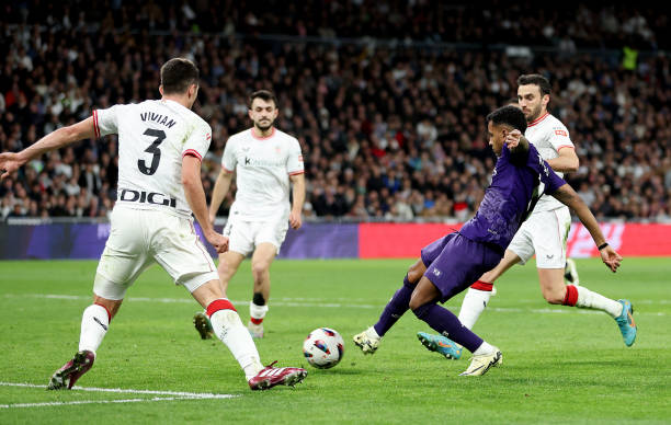 Real Madrid vs Athletic Club: Valverde’s Late Heroics Keep Title Hopes Alive 2025 3 Real Madrid